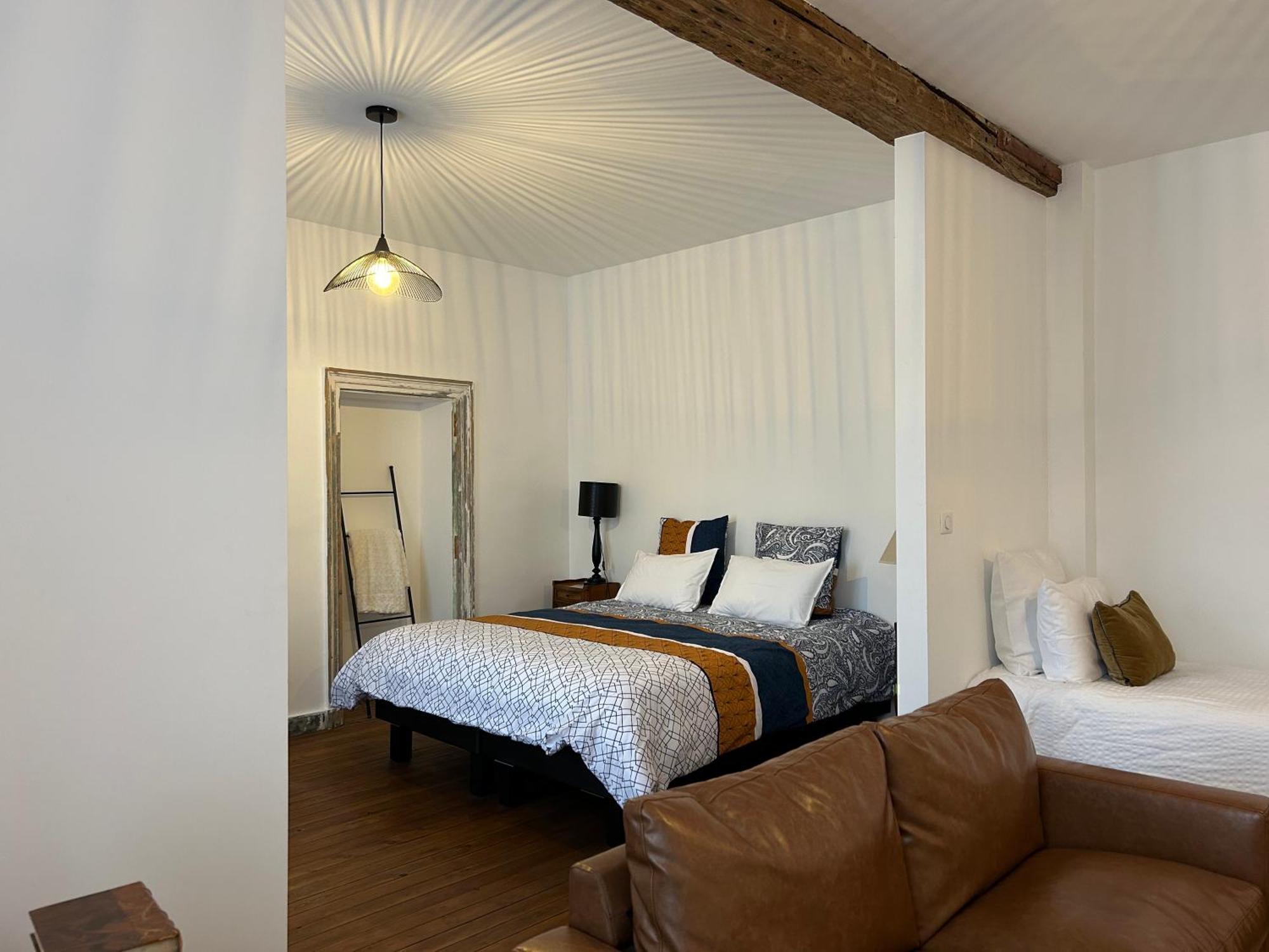 Lauzun Un Petit Chateau מראה חיצוני תמונה