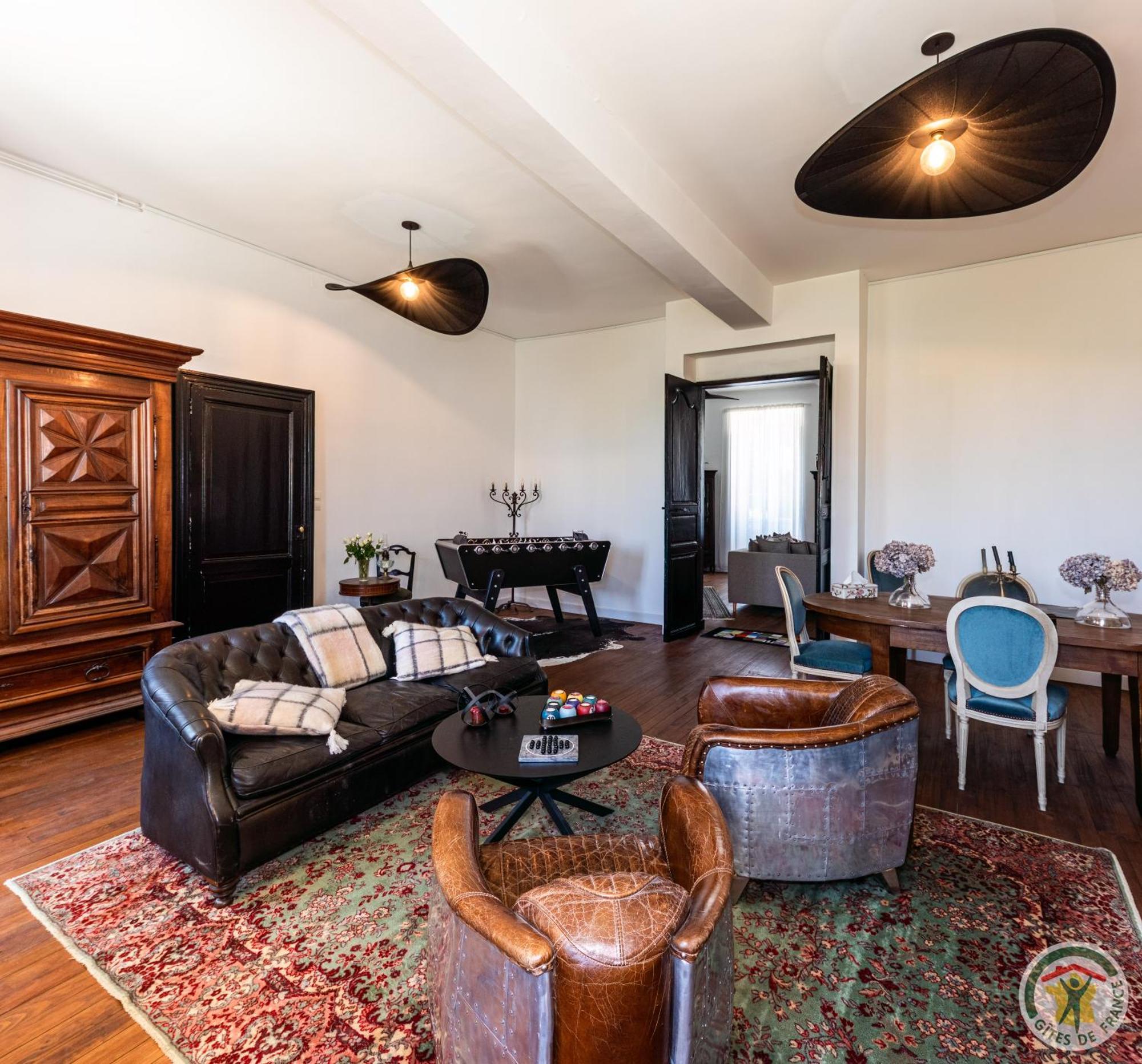 Lauzun Un Petit Chateau מראה חיצוני תמונה